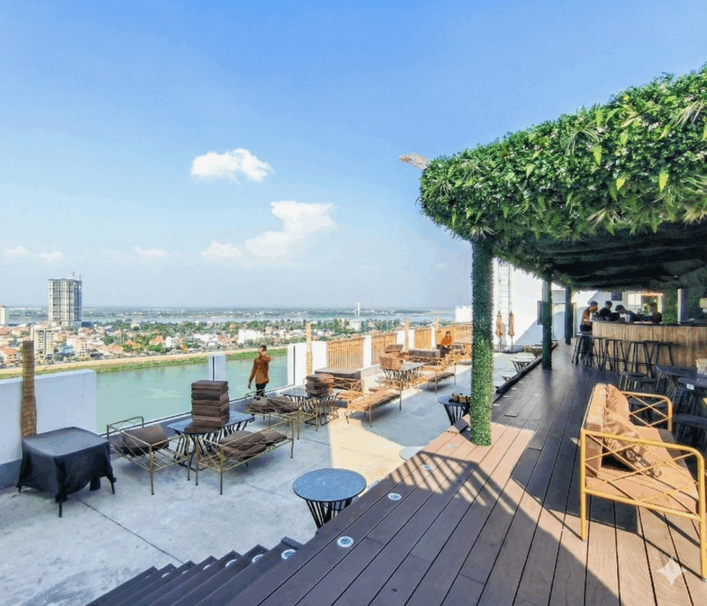 YUETAI PHNOM PENH HARBOUR – WAT PHNOM RIVERSIDE, PHNOM PENH